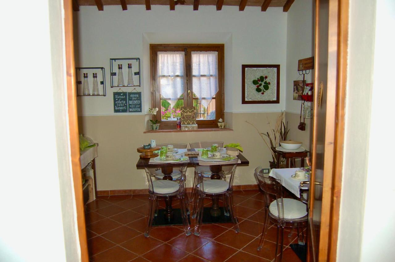 Bed And Breakfast Casale Del Sole Castellina Marittima Exterior photo